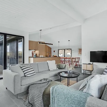 別荘 In With Kitchen