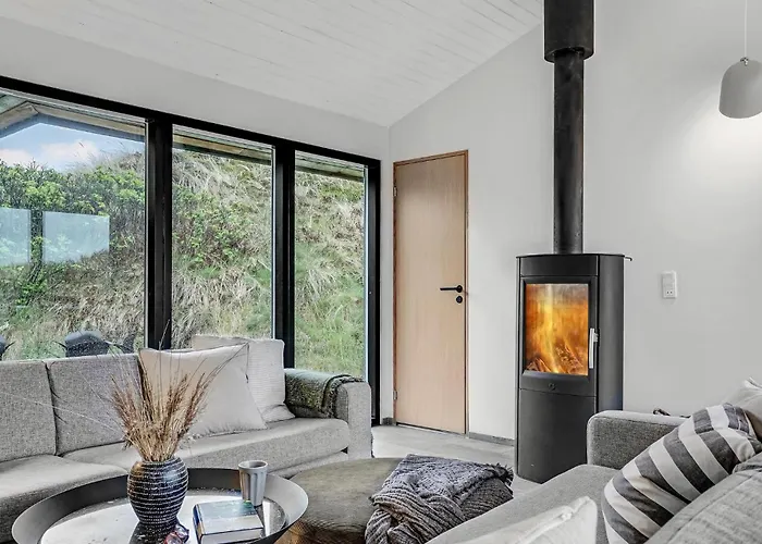 Ferienhaus In With Kitchen *