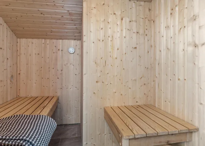 Feriehus In With Kitchen *